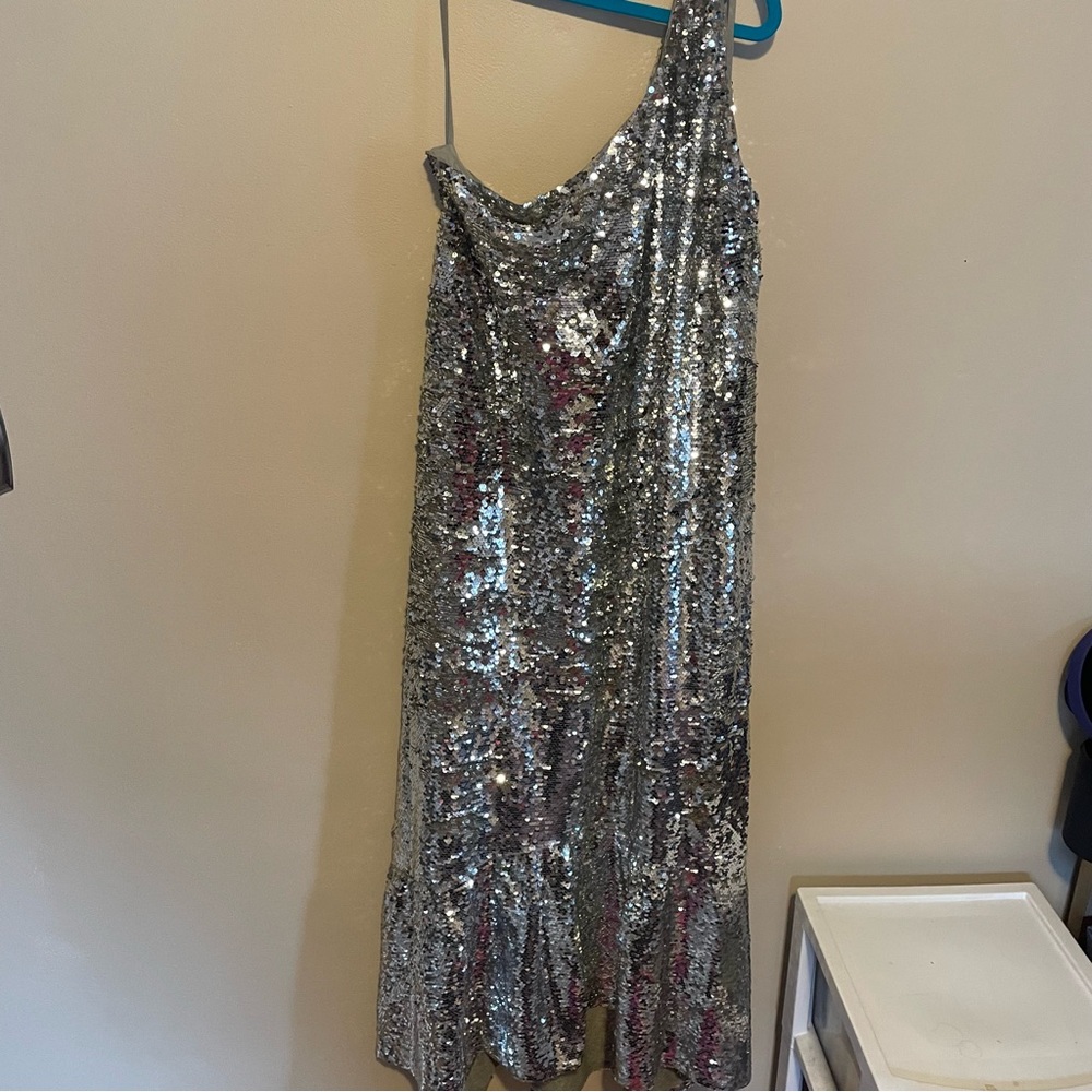 NWT Maeve XL one shoulder silver sequin gown dress from Anthropologie - Picture 6 of 15